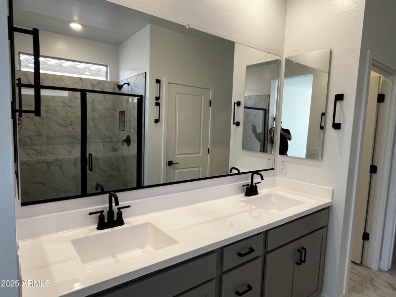 Lot 088 Primary Bath (1 of 2)