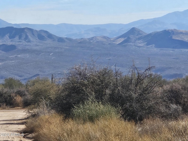 Corner Lot Easy Access