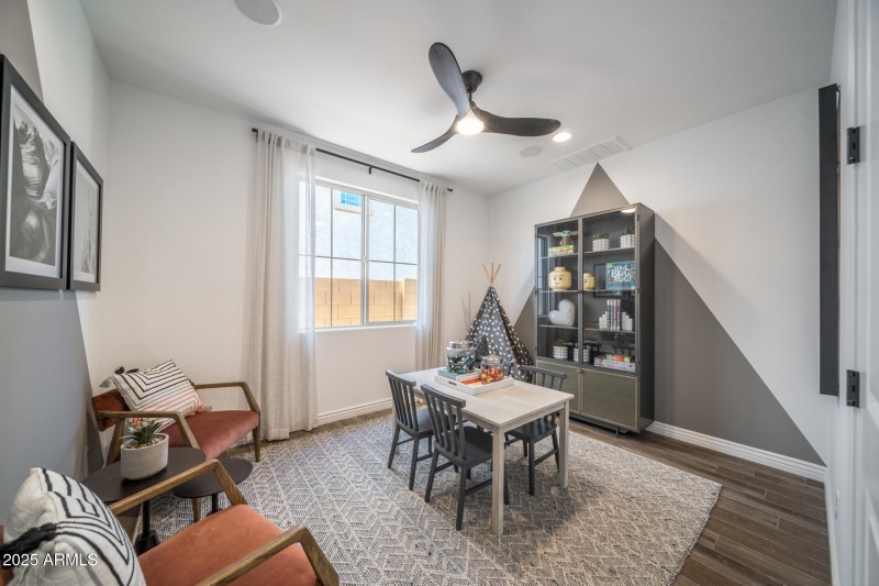 7925 E Raleigh Avenue