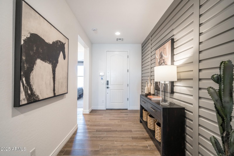 7925 E Raleigh Avenue