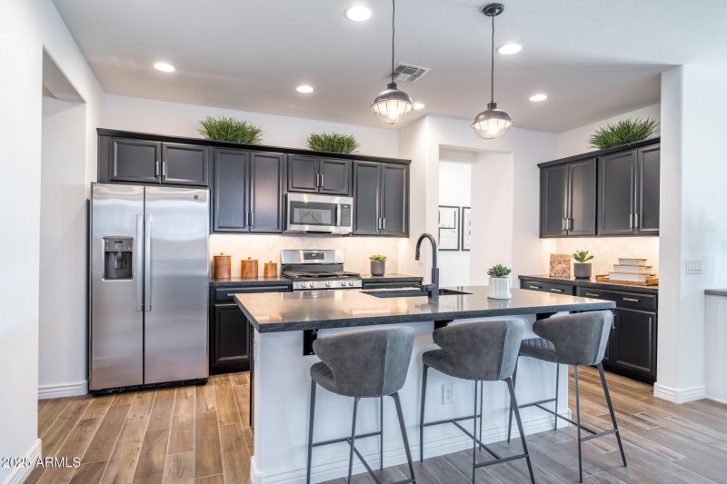 7925 E Raleigh Avenue