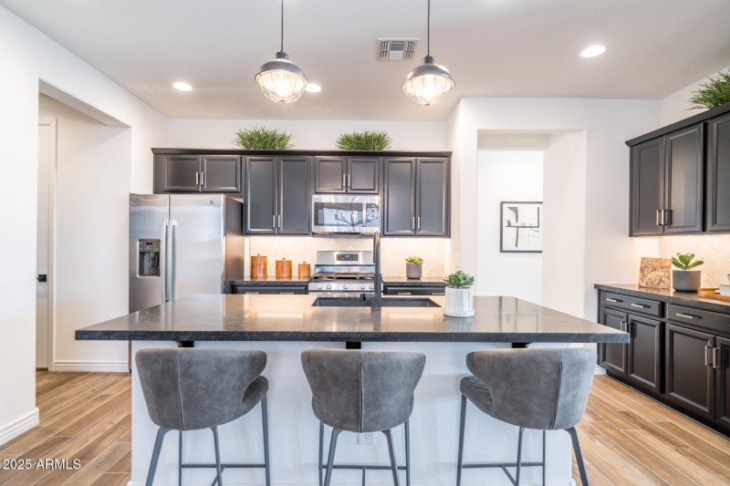 7925 E Raleigh Avenue