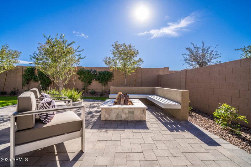 7925 E Raleigh Avenue