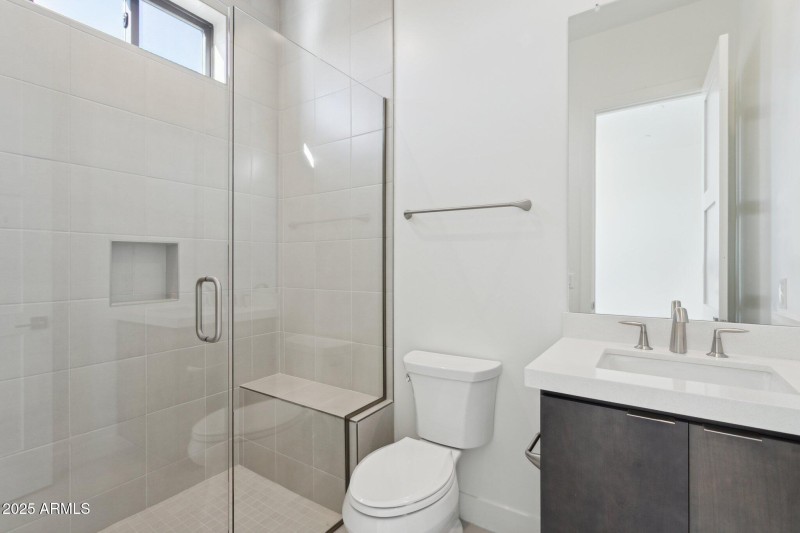 42-web-or-mls-35097-n-83rd-pl