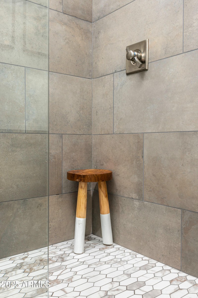 17primary bath shower