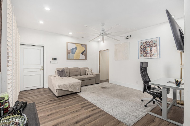 Guest Room 4 Downstairs