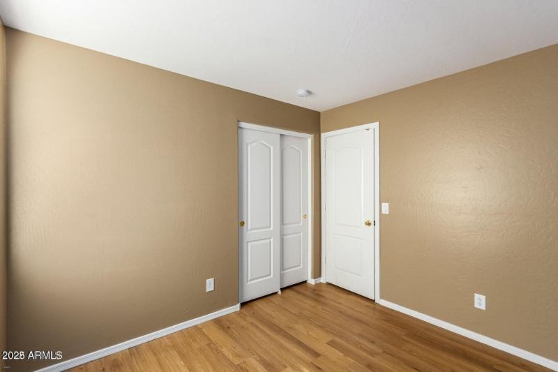 20230825171837752452000000-o