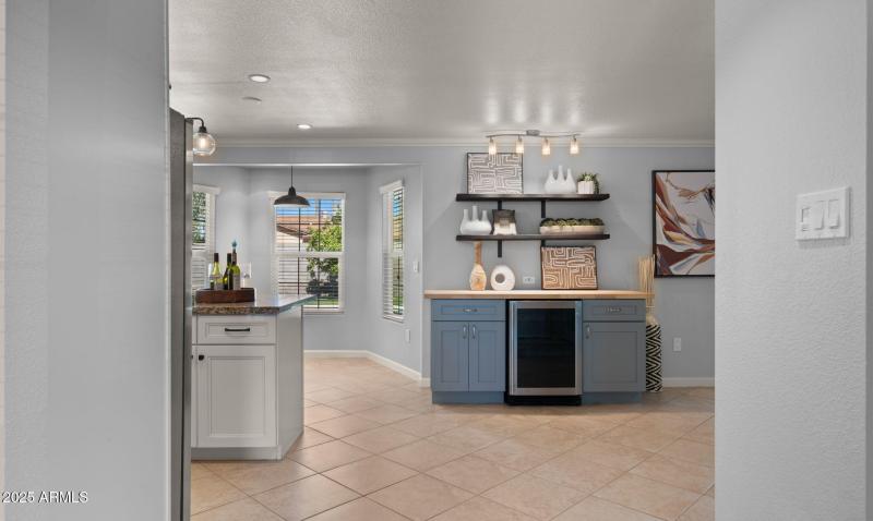 7-web-or-mls-Great Room