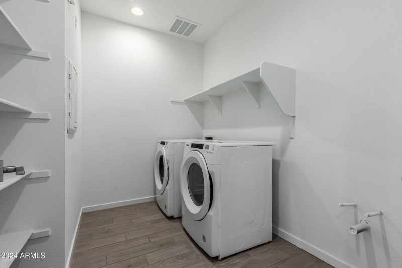 0028-28 - San Vicente