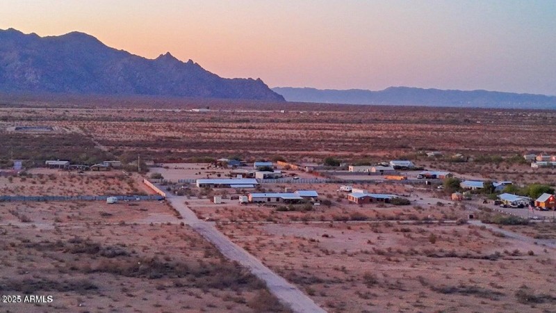 20251006071722068180000000-o