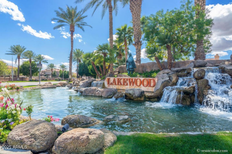 Lakewood Monument Sign