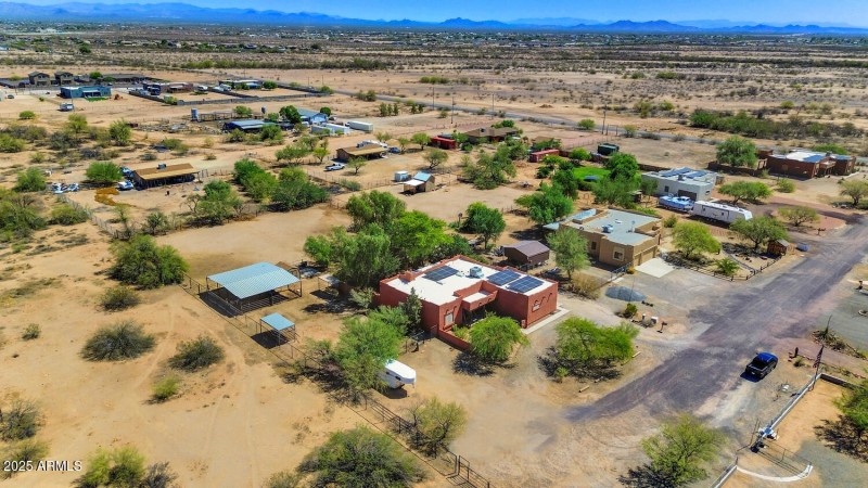 27324 N 219th Ave-large-007-005-27324 N