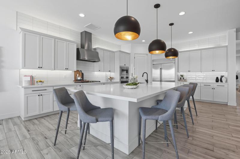 25-web-or-mls-1837 E Villa Linda Dr Phoe