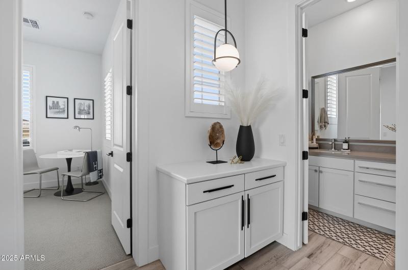 66-web-or-mls-1837 E Villa Linda Dr Phoe