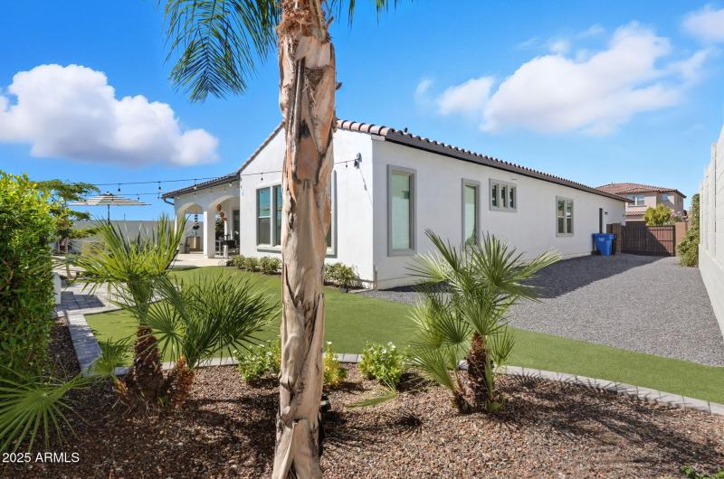 101-web-or-mls-1837 E Villa Linda Dr Pho