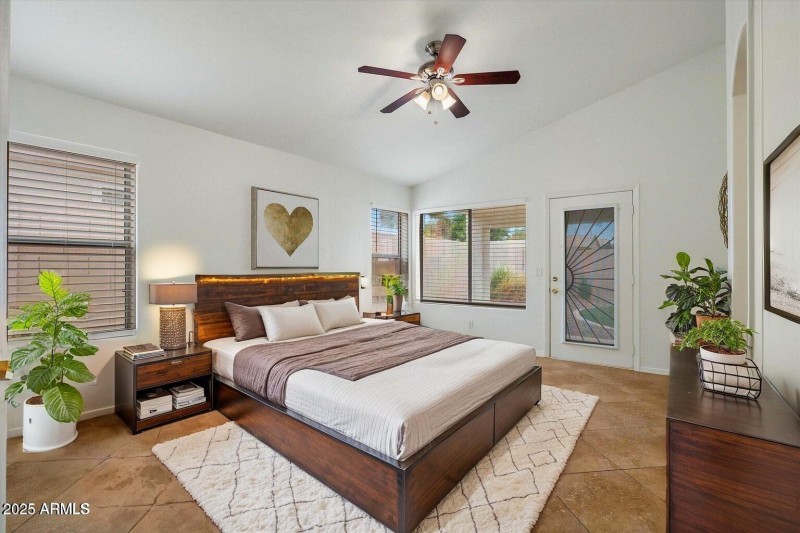 Sierra Morena Primary Bedroom_7