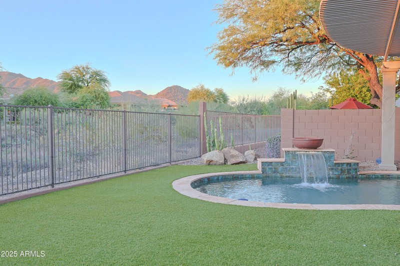 40704 N BELL MEADOW TRL