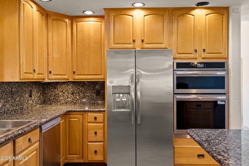 JL_105ViaDelViento-interiors-CommonAreas