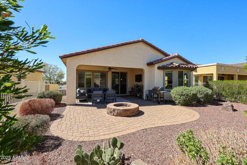 Lovely Enclosed Backyard