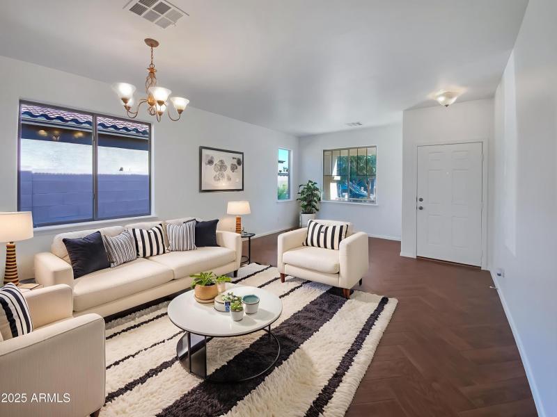 69596551-H7TvySOTzug