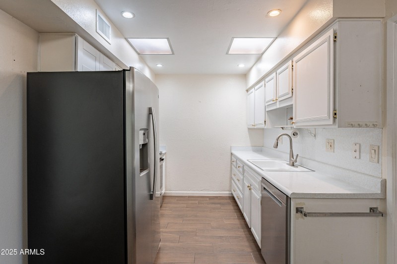 Sky Lights & Can Lighting