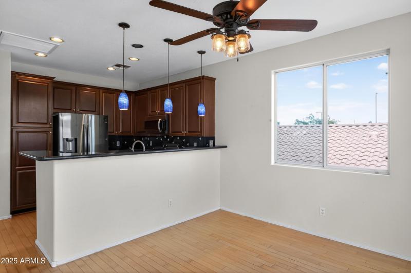 19_1281_E_Frances_Ln_Gilbert_AZ_85295_US