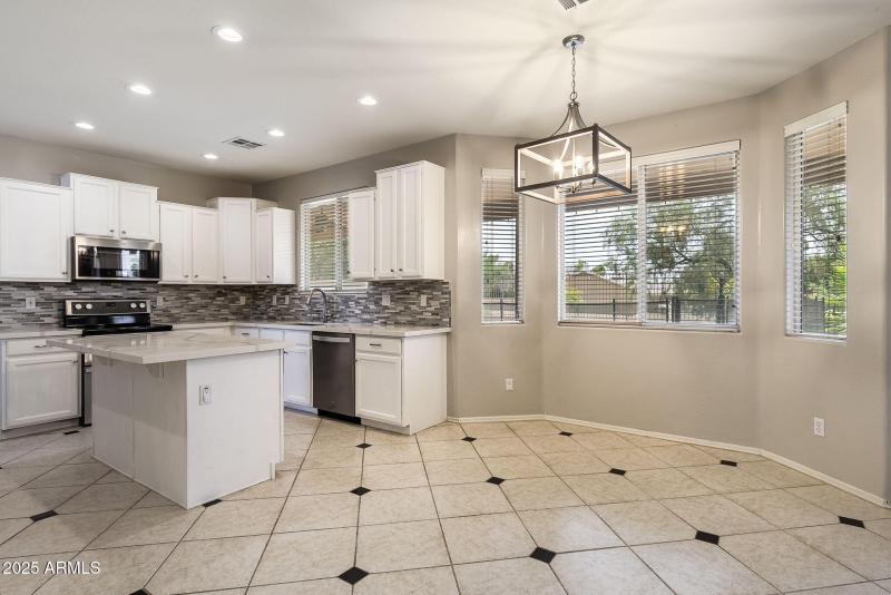 14-web-or-mls-6821-w-el-cortez-pl