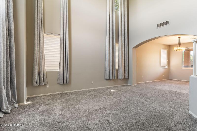 6-web-or-mls-6821-w-el-cortez-pl