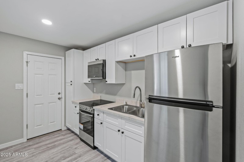 07-1940.5-kitchen