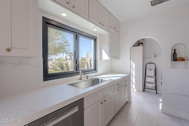 6-web-or-mls-Latham-6