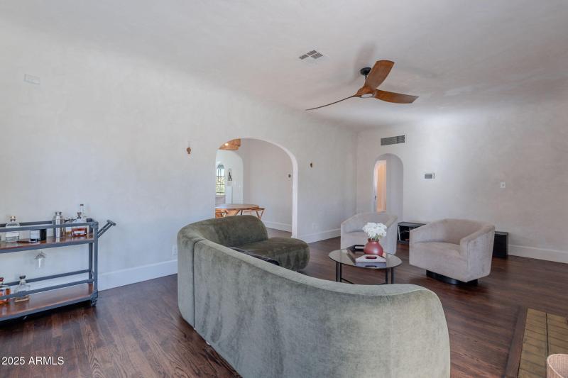 15-web-or-mls-Latham-15