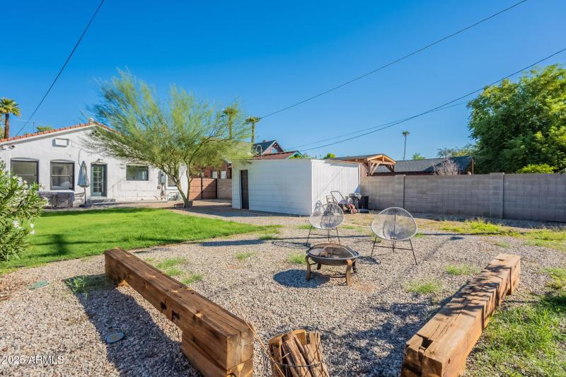 31-web-or-mls-Latham-31