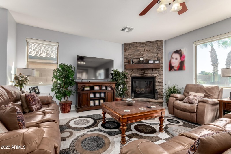 10 Family Room