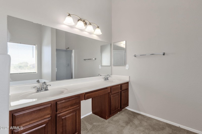 43-web-or-mls-43003-w-magnolia-rd