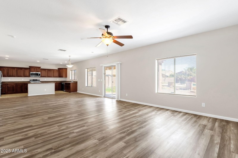 22-web-or-mls-43003-w-magnolia-rd