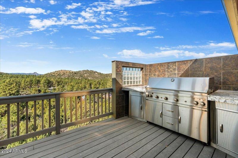 19-Backyard Deck View