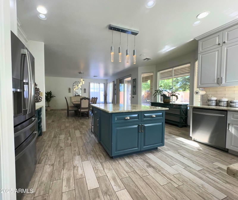 11) 63497-68ded0a35f844