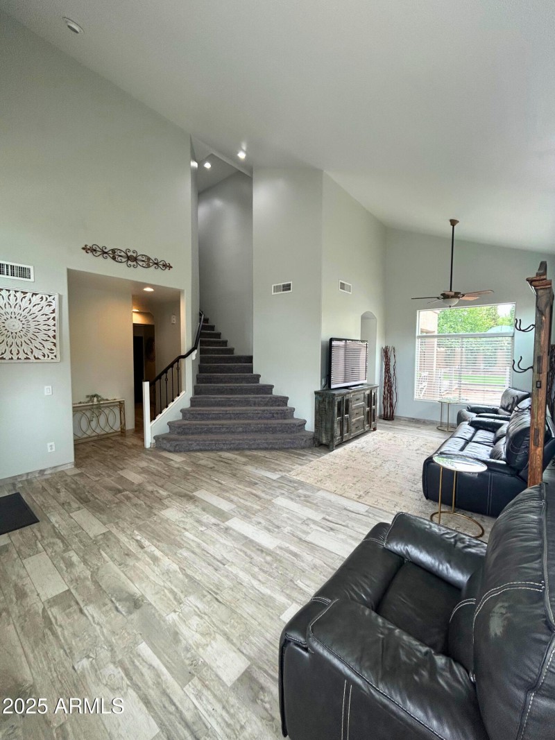 32) 63497-68ded36d75bfd