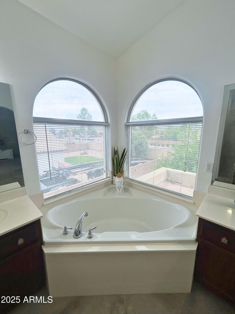 46) 63497-68deed47891c4