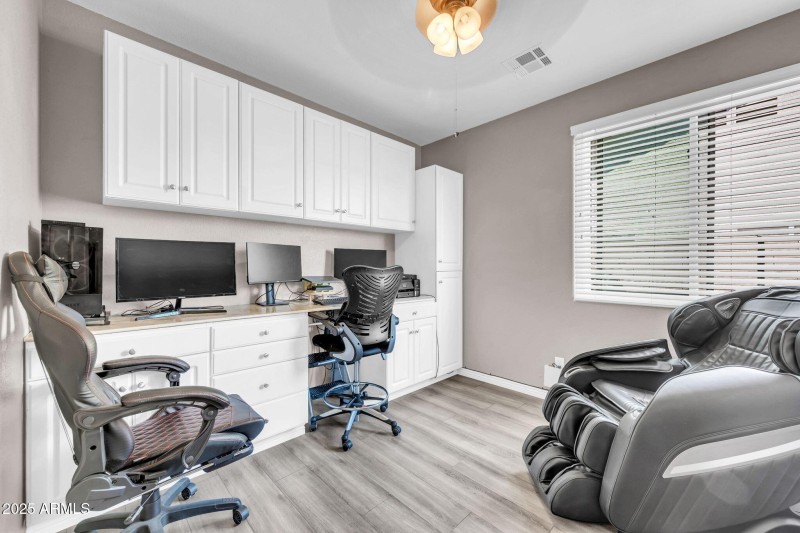 1302 W Winchester Way-35