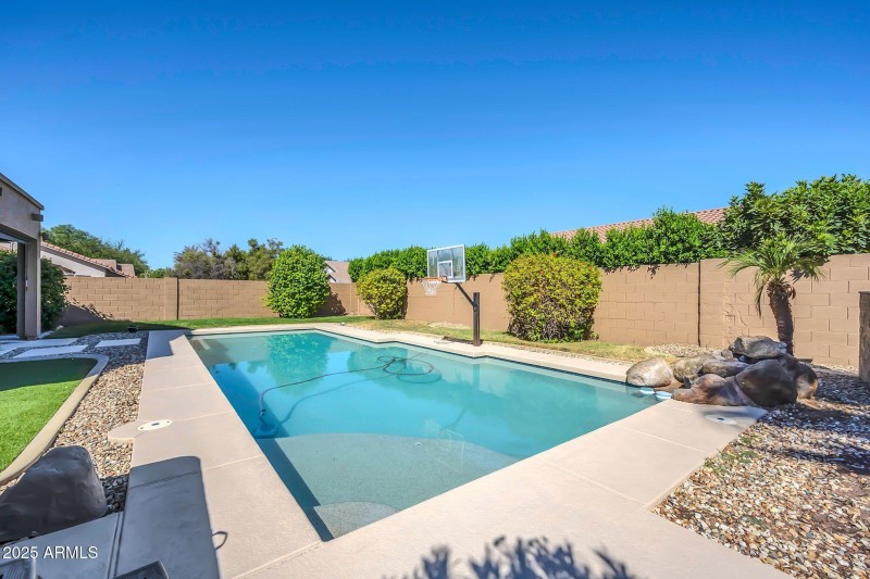 1302 W Winchester Way-40