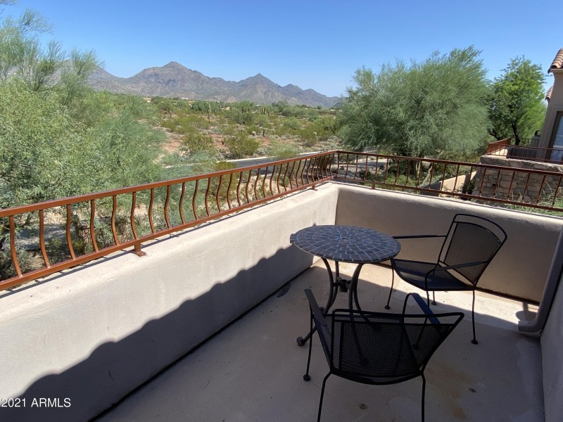Walkout balcony (facing East)