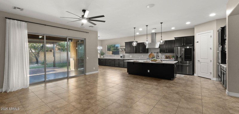 9-web-or-mls-Great Room2