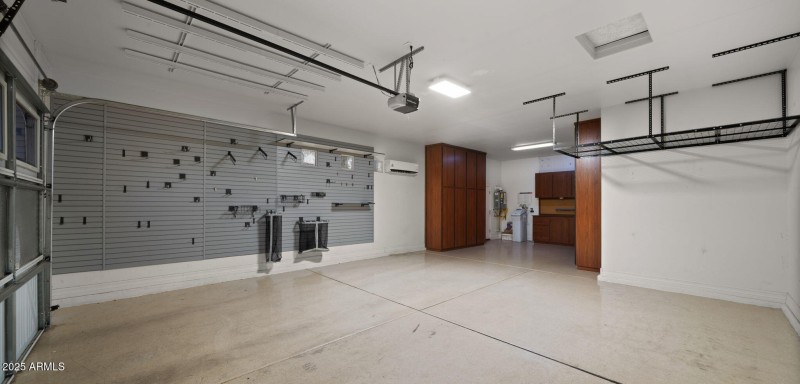 36-web-or-mls-Garage Interior1