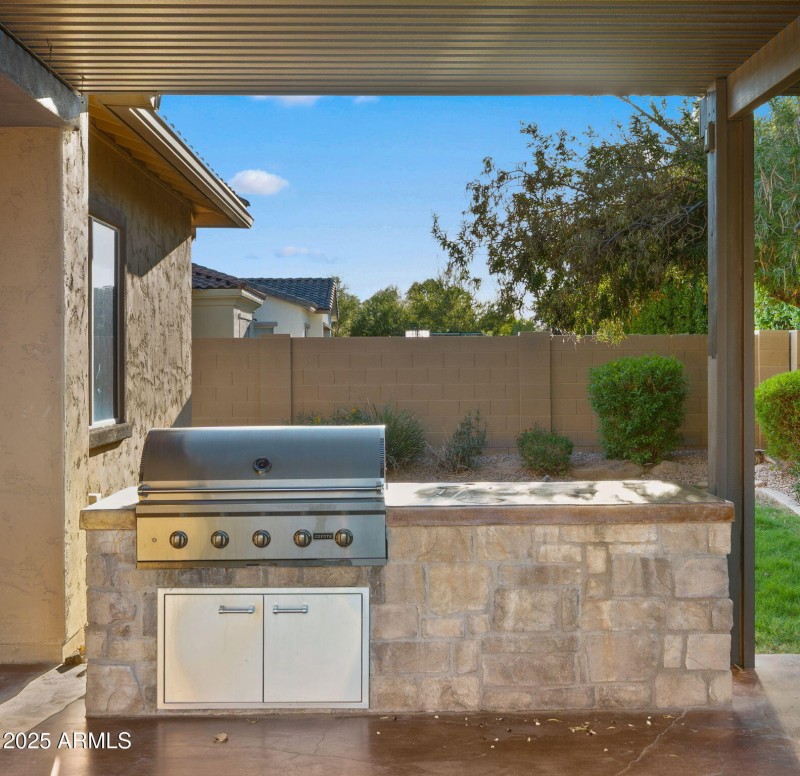 42-web-or-mls-Backyard5