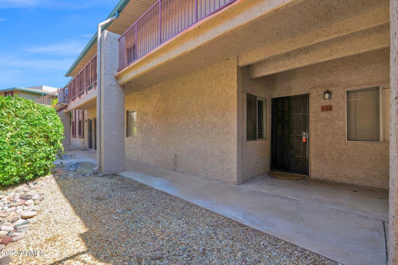 6-web-or-mls-P1303883