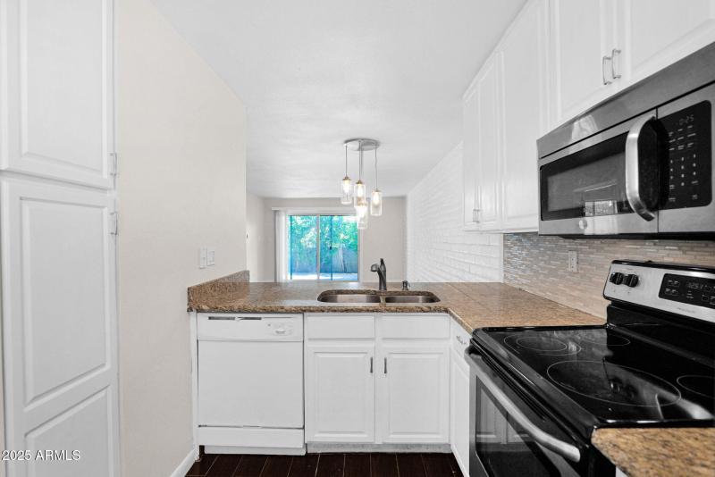 9-web-or-mls-P1303886