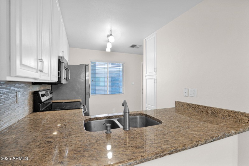 15-web-or-mls-P1303895