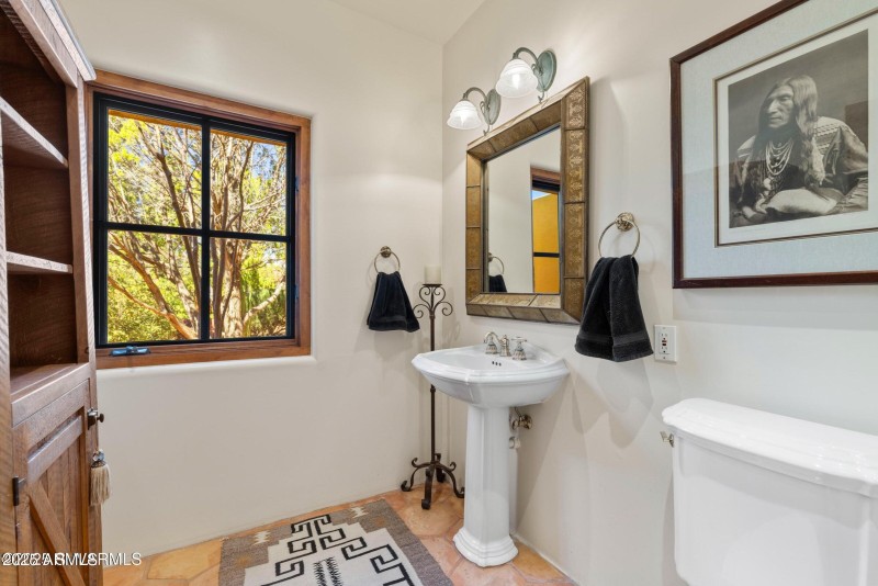 20250306175411625471000000-o