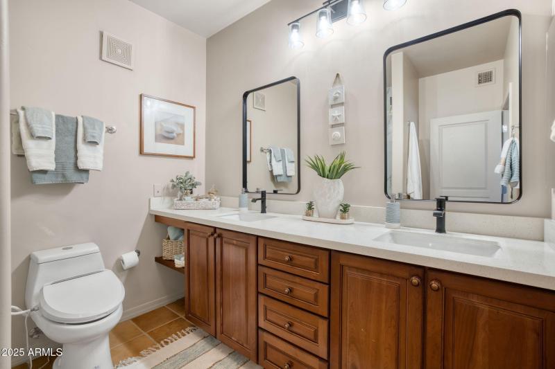 master bath 2 20660 N 40th St 2016 Phoen